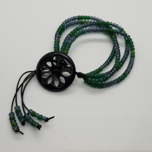 Bracelet - Picture 1 of 2